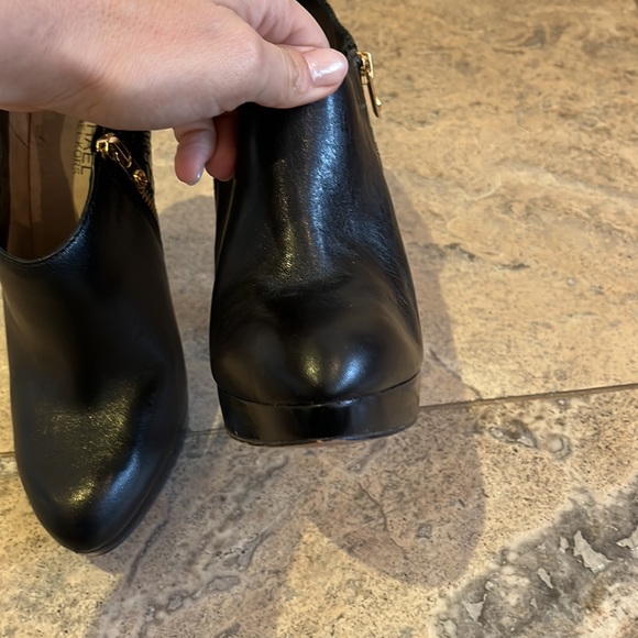 Michael Kors black booties - Picture 6 of 7